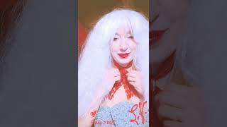 MERRY X MAS WHITE HAIRSNOW WHITE LOVE