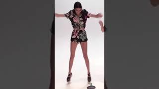 Kendall Jenner Dancing #cheerleaders#kendalljenner