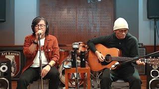 KiranaSebelum kau terlelap - Ari lasso feat Andra accoustic