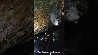 Diatrema...dentro un vulcano