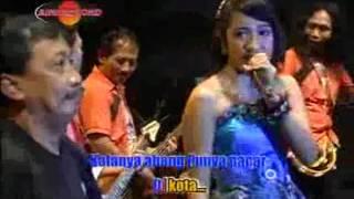 Merinda Anjani Feat. Doyok - Abang Madun  Dangdut Official Music Video