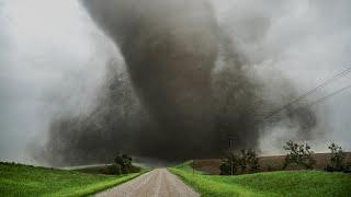 I Drove Right Next To A Monster Tornado