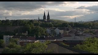 Pohled na historickou pevnost Bastion a Vyšehradské hradby