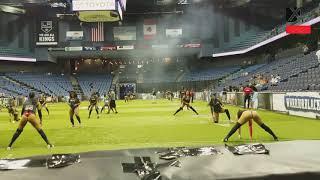 Dina Wojowski  and Adrian Purnell   LFL  Lingerie Football   Futebol de Lingerie