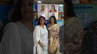  #hemamalini gets uncomfortable with a #fan #shorts #bollywood #actress #mumbai