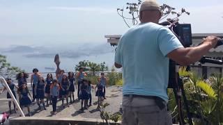 Cinthia Cruz mostra os bastidores de gravação da novela Chiquititas no Rio de Janeiro.