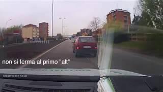 ITALIAN POLICE CHASE with ALFA ROMEO CRAZY DRIVER OMG