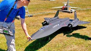 WOW  STUNNING  BLACKBIRD SR-71 US AIR FORCE LOCKHEED  RC TURBINE SCALE  MODEL JET FLIGHT DEMO