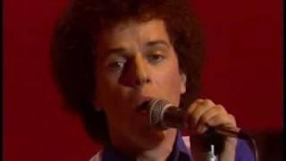 Leo Sayer - You make me feel like dancing 1976