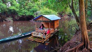 Berpetulang di rumah rakit  Bersama saudara mencari ikan