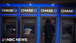 Chase Bank aware of customers attempted to game ATMs with viral ‘glitch’