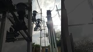 #power substation mein gittiya pathar kyon bichhaye jaate Hain#like #electrical #subscribe #33kv 