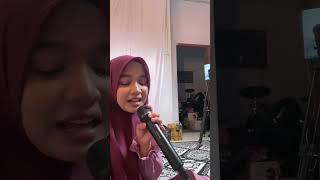 umi laila nyanyi suara nya merdu banget #umilaila #nengumilaila #umi #ningumilaila