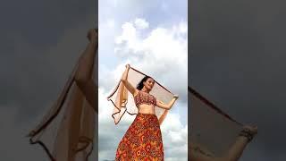 Simi Talsania Reels hot dance video #Shorts #Simitalsania #Simifamousfamily