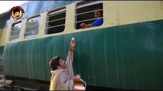 Sindhi comedy video EGG SELLER ON TRAIN