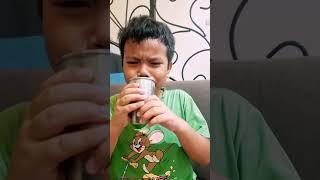 Zefa belajar minum obat