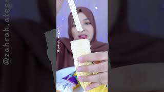 cara makan es krim jagung yang benar