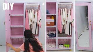 DIY Wardrobe with a Large Mirror and Lots of Storage from Fruit Crates