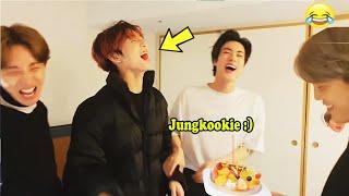 Jungkook 정국 Never Fails To Make BTS 방탄소년단 Laugh