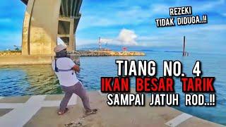 MEMANCING DI BAWAH JAMBATAN PULAU PINANG