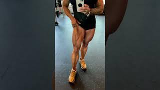 Stunning female muscle  Fbb muscle  female bodybuilding #fbb #bodybuilding