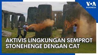 Aktivis Lingkungan Semprot Stonehenge dengan Cat Oranye