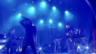 Chvrches - Leave A Trace - Live Circus HalliGalli