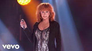 Reba McEntire - I Cant Live From The 59th Academy Of Country Music Awards