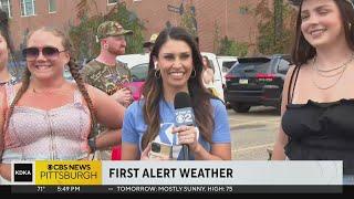 Mary Ours plays game with fans before Morgan Wallen concert