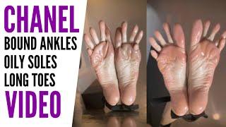 QUEEN CHANEL Oily Feet Whit Long Toe Spreads PREVIEW