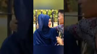 hindu ladka Muslim girl kissing scenes