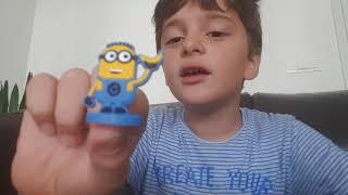 Minion kinder egg