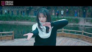 Gosh His girlfriends Chinese martial art is so gooood Her Tai Chi is invincible on the arena