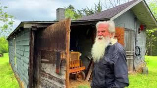 Barn Find of The Year of Vintage Cars 84-Year-Old NC. Man has Lived on the Same Farm for 83 Years