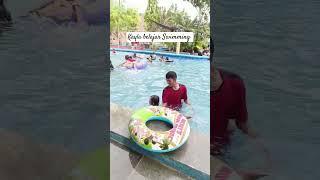 Kayla Belajar Berenang