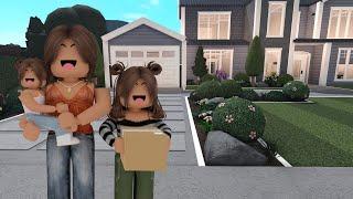 Flyttar till det nya huset   Roblox Bloxburg familj roleplay