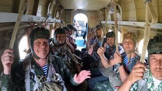 2 августа 2022. День ВДВ. Волосово. Прыжки с парашютом Д-10. Skydiving of Russian paratroopers