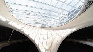 Stuttgart 21 Tageslicht im künftigen Stuttgarter Hauptbahnhof – Blick durch fertiges Lichtauge