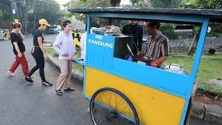 BEGINI PENAMPAKAN MIE KANGKUNG HALAL & JARANG ADA  INDONESIAN STREET FOOD