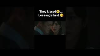 Lee rangs first kiss.....#taleoftheninetailed1938 #leerang #kiss #leerangkiss #kdramaedit #love