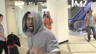 Kanye West Paparazzi Fight VIDEO