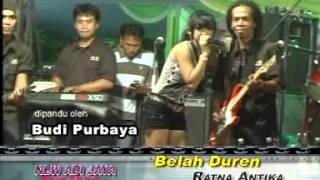 Belah Durian di Malam Hari - Ratna Antika - Monata