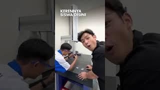 SISWA DI SMK INI CIPTAIN ROBOT YANG BISA MASAK? ENAK LAGI MAKANANNYA  #jerhemyowen #shorts