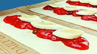 Strawberries banana and puff pastry The perfect recipe in 5 minutes