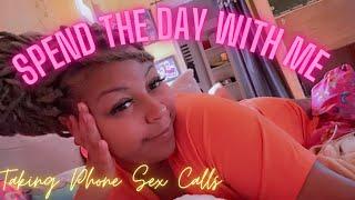 Realistic day in the life of a phone sex operator  Prettypinkprofit.com 