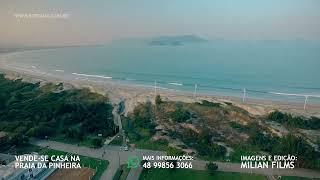 Vende-se casa na Praia da Pinheira com vista para o mar