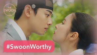 Rookie Historian #SwoonWorthy moments with Shin Sae-kyeong and Cha Eun-woo ENG SUB