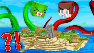 Mikey and JJ SNAKES Attacked The Island in Minecraft Maizen