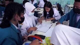 Seru dan Kreatif susun Huruf di Kelas