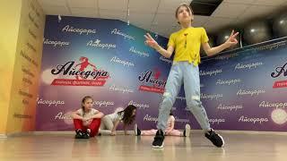 9-ти летняя девочка ОЧЕНЬ КРУТО танцует   Hardstyle Shuffle  Melbourne Shuffle
